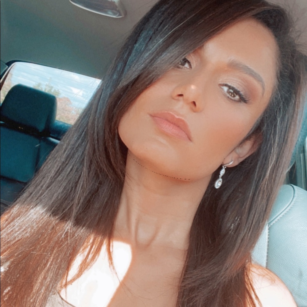 Meet your Posher, Shatha